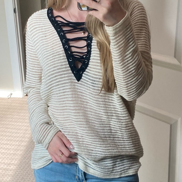 AKIRA Sweaters - Akira White Lace Up Sweater